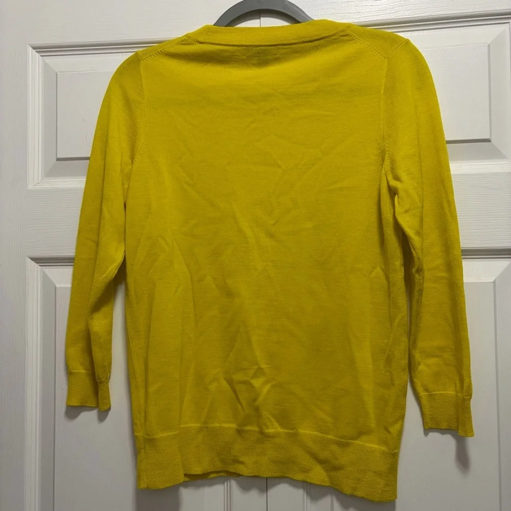 J. Crew merino wool Bright Yellow Crew Neck Sweater small flaw in wrist‎